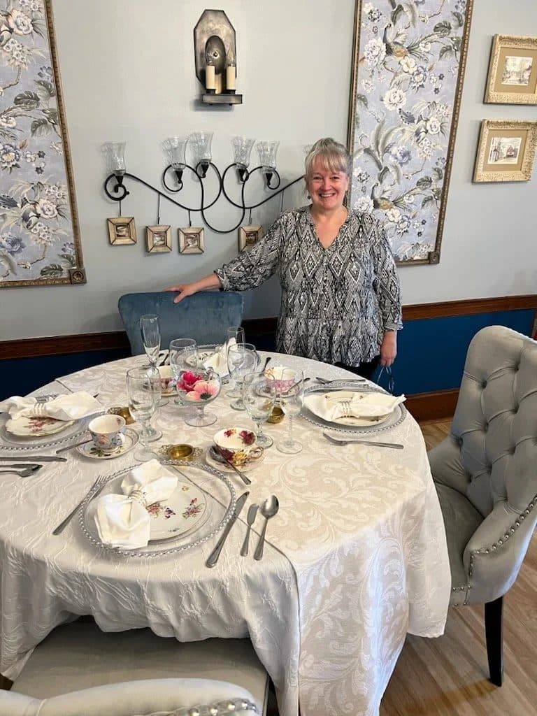 Arianna's Tea Room, Bristol