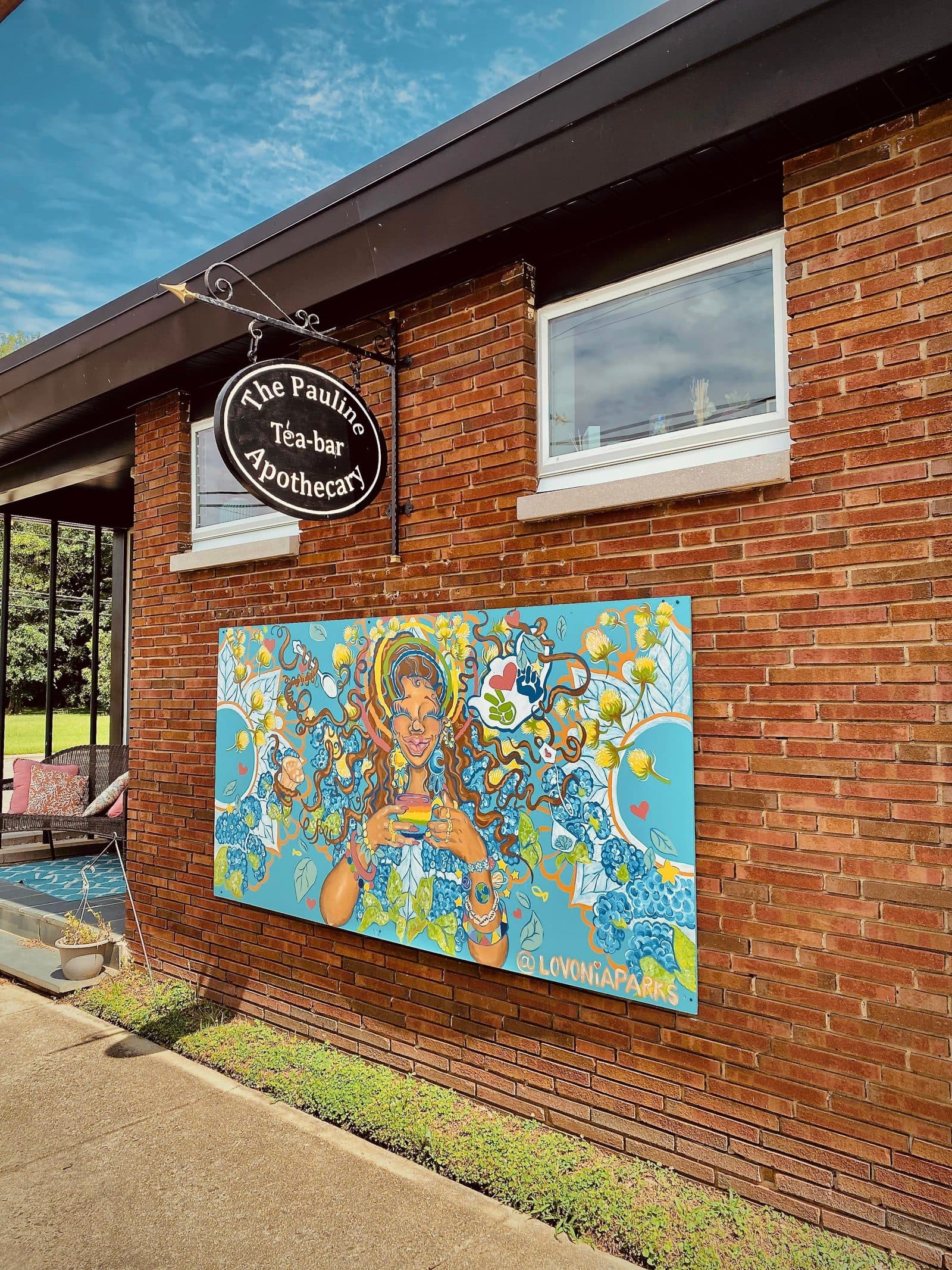 The Pauline Tea-Bar Apothecary, Charlotte