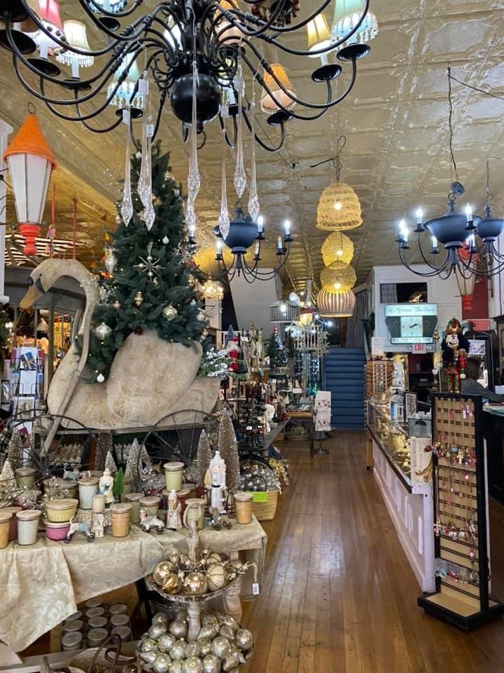 Ms. Gilmore's Tea Room & Boutique, Springfield